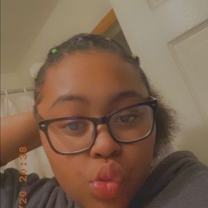 Meet your Posher, Katrina